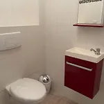 Au Petit Bonheur