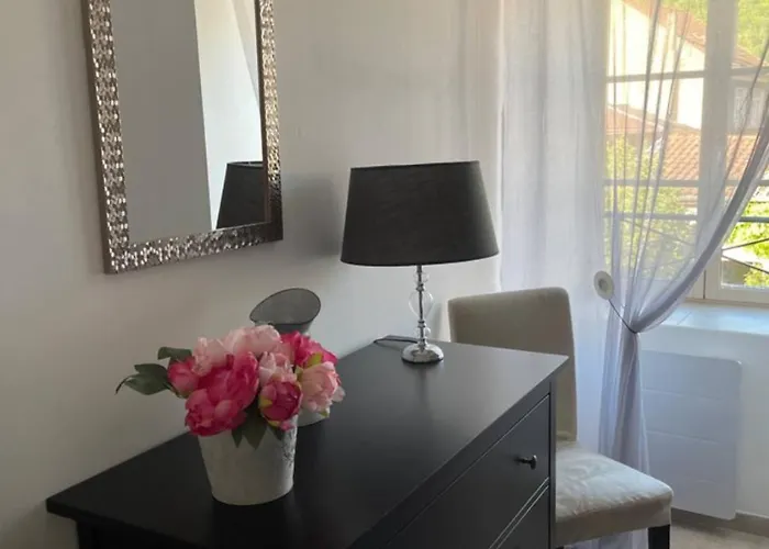 Au Petit Bonheur شقة Gorze